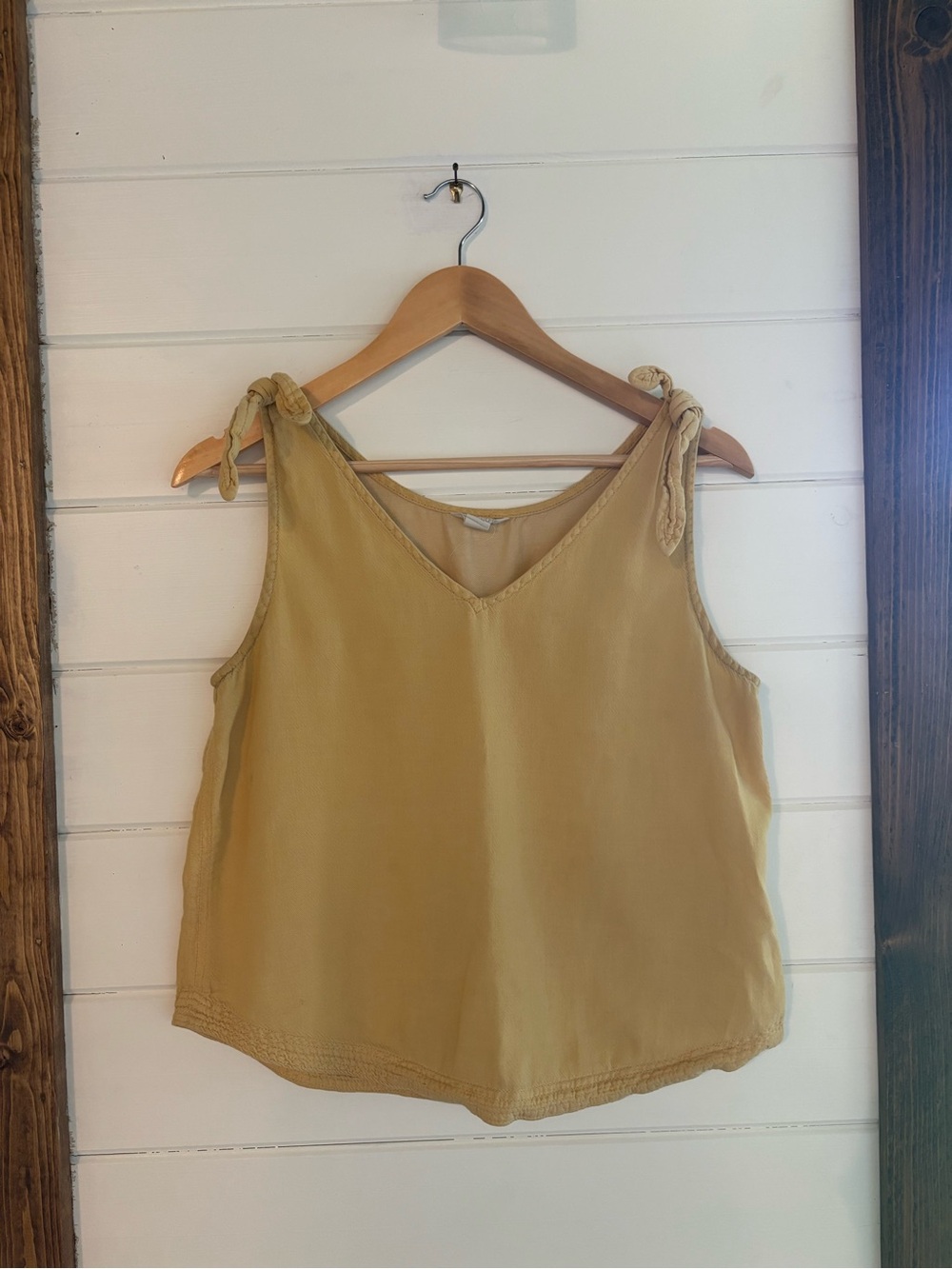 Caslon Boho Cottagecore Mustard Tie-Shoulder V-Neck Camisole